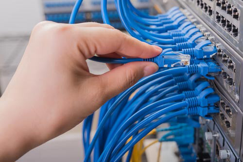 Verlegen von cat 7 Kabeln